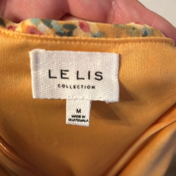 Le Lis Floral Sundress Medium - Picture 2 of 6